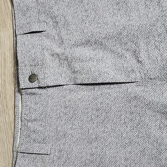 Callaway Men’s gray shorts size 40 - Picture 2 of 6